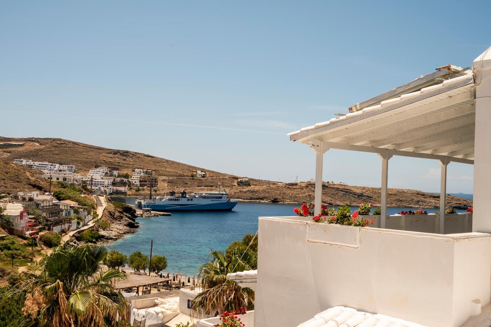 Be Kythnos Hotel Mérichas Екстериор снимка